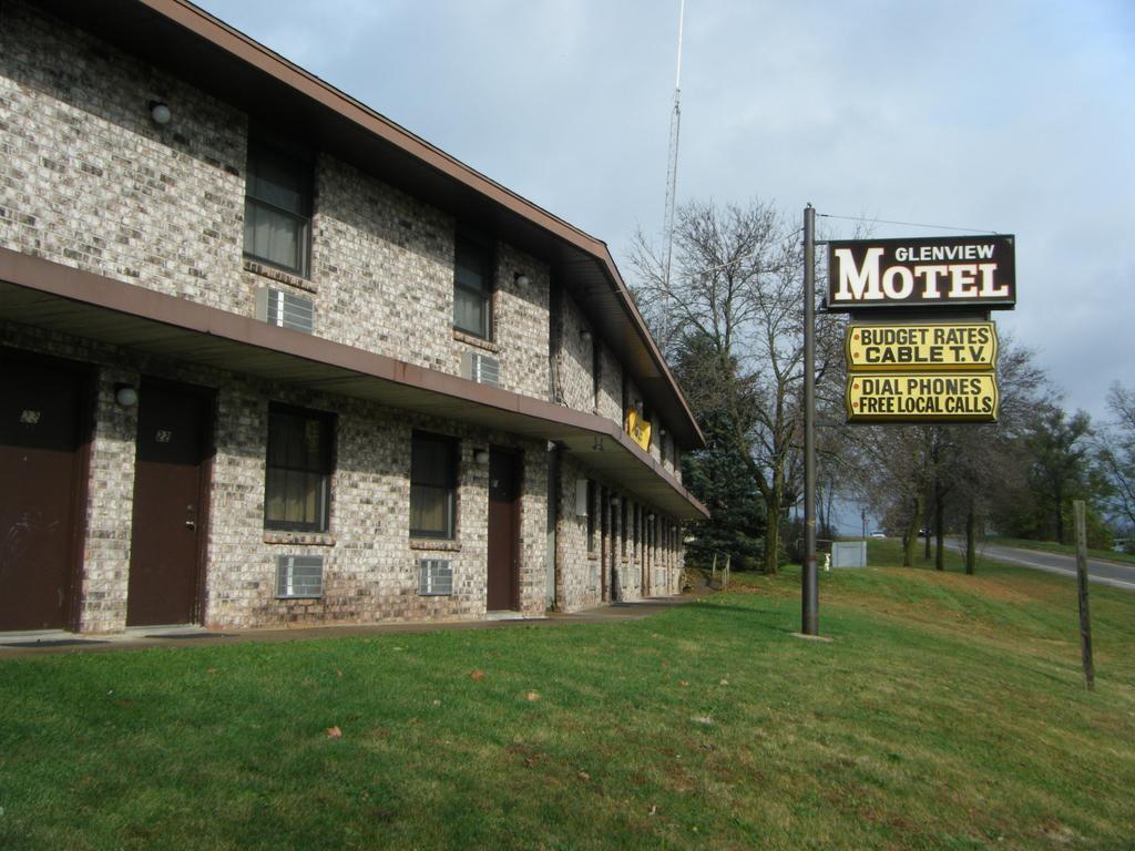 Glenview Motel Dubuque Eksteriør bilde